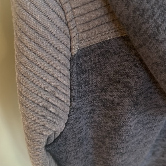 North face jacket - Picture 6 of 6